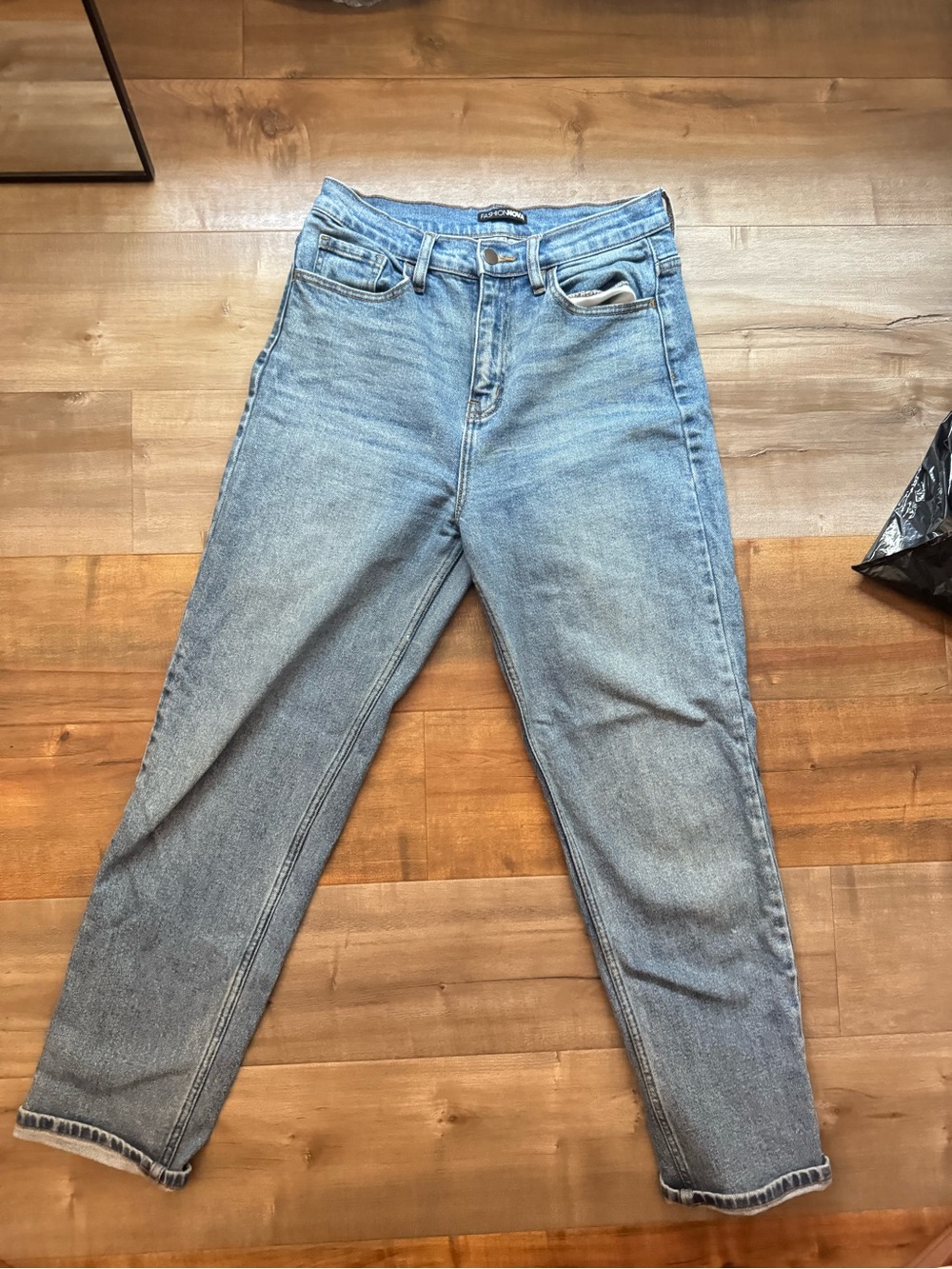 Fashion Nova Light Blue Straight-Leg Jeans - Picture 4 of 4